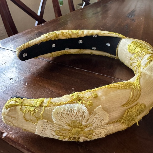 Lele Sadoughi - Yellow Brocade Knotted Headband - Picture 2 of 2